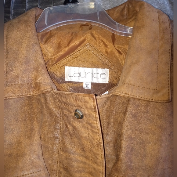 Vintage Leather Bomber Jacket - Picture 4 of 5